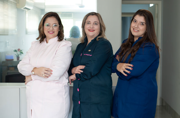 Equipe de dentistas da Odontologia Gorayeb, clínica odontológica em Votuporanga/SP